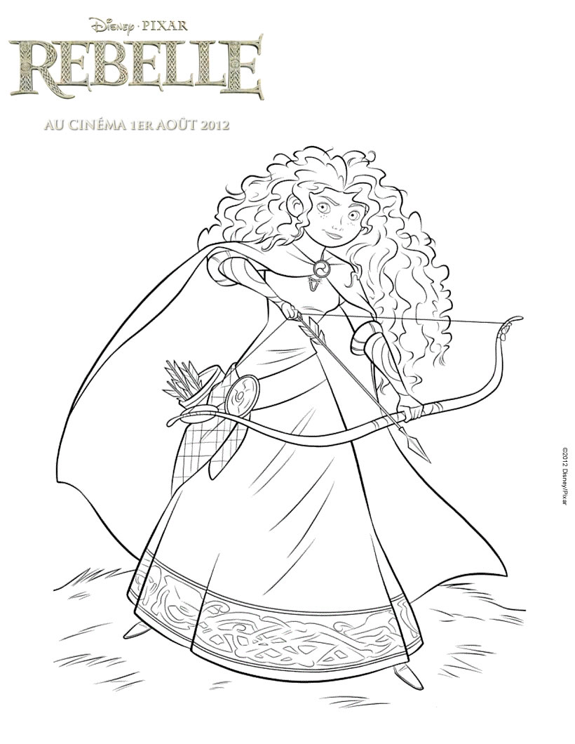 Um grande laço nas mãos da Merida ruiva e de cabelo encaracolado Um grande laço nas mãos da Merida ruiva e de cabelo encaracolado