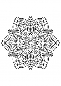 Mandala complexe tiré d'un livre de coloriages gratuit