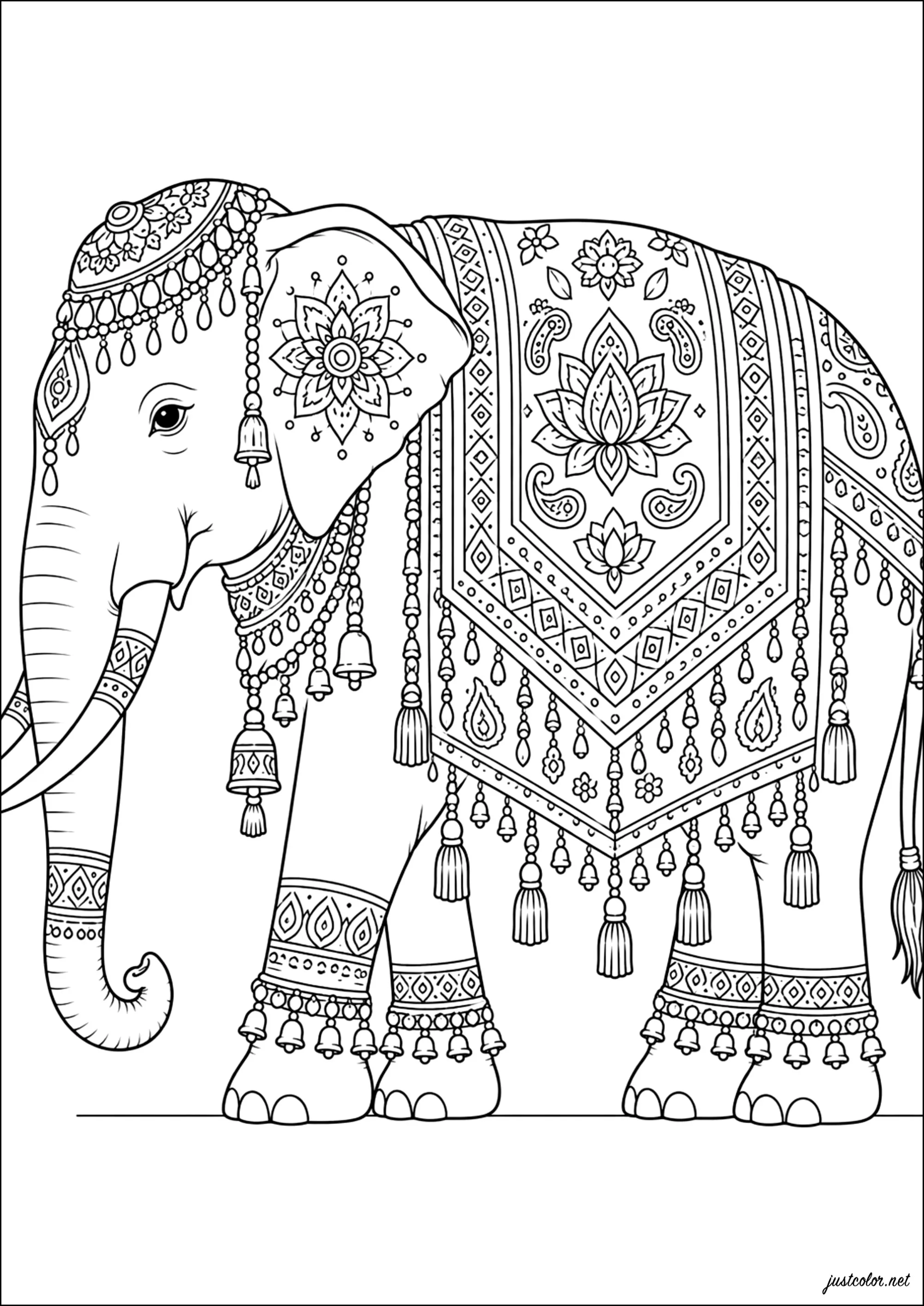 Elefante decorado con patrones intrincados (Página para imprimir para adultos)
