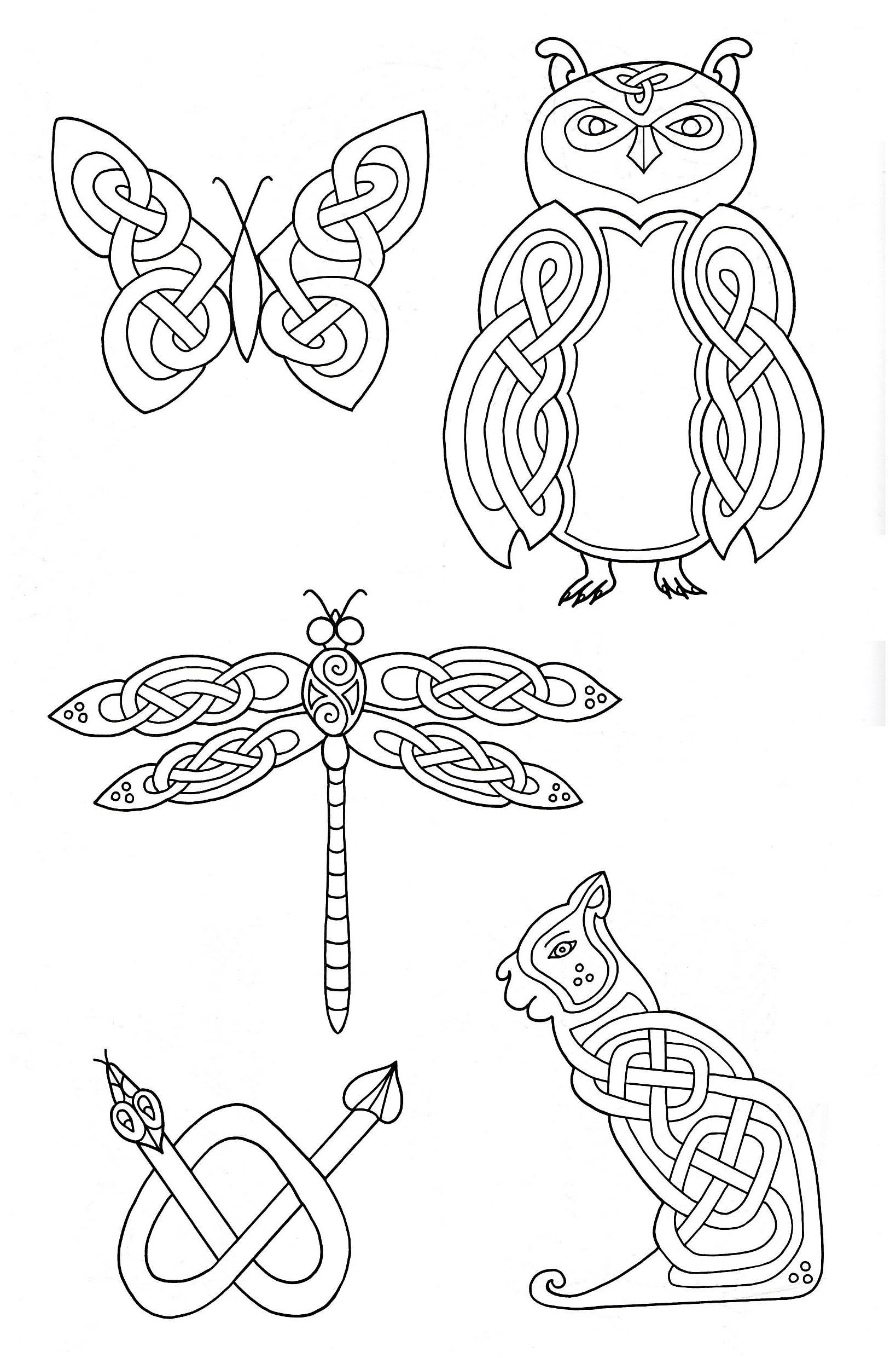 5 animaux dessinés avec des éléments entrelacés