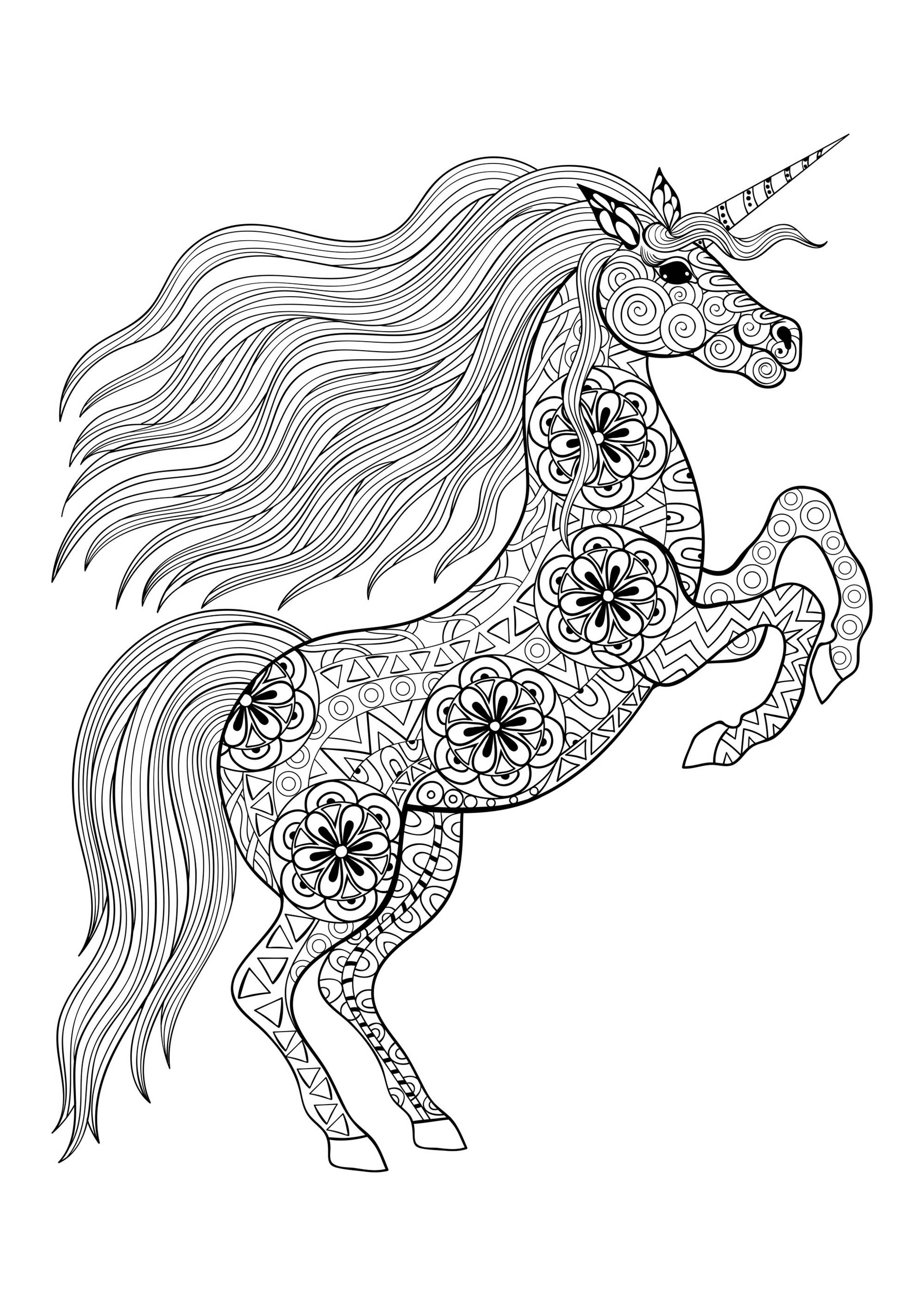 Majestueuse licorne debout sur ses deux pattes arrières. Coloriez les petits mandalas et jolis motifs intégrés au corps de cette créature imaginaire et fantastique, Source : 123rf   Artiste : Ipanki