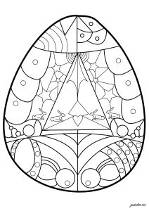 Oeuf de Pâques aux formes géométriques