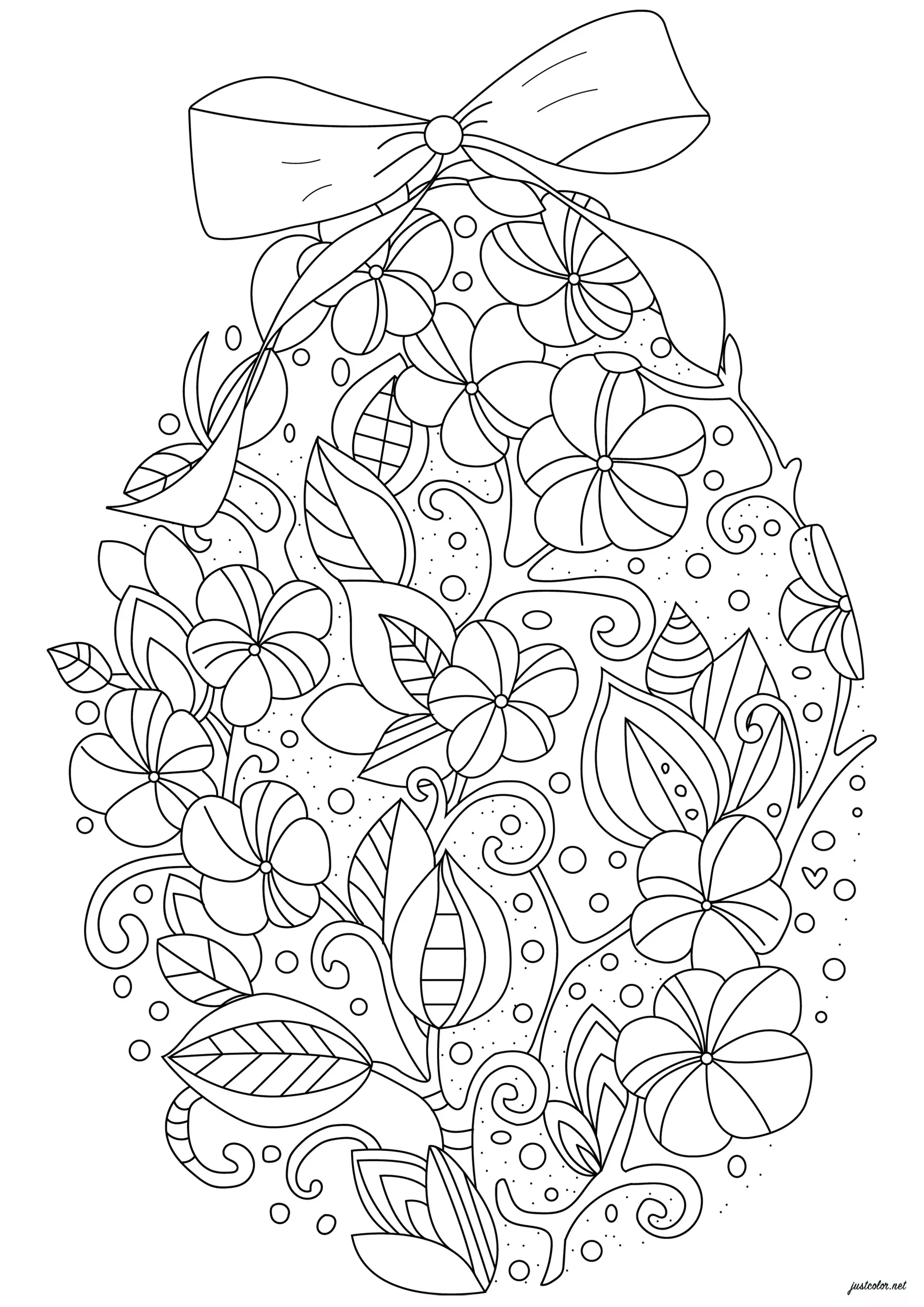 Oeuf composé de magnifiques motifs floraux et végétaux (Coloriage de Pâques à imprimer pour adultes)