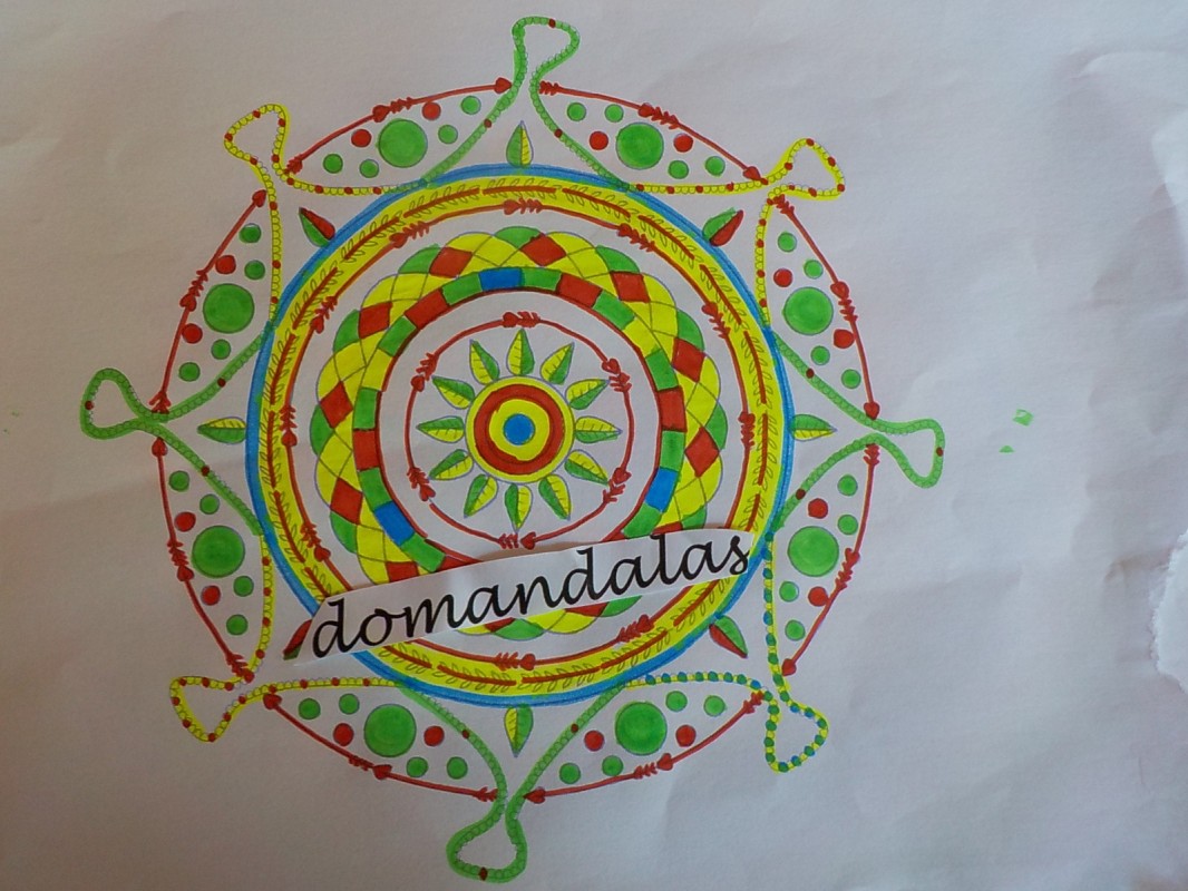 Mandala harmonieux - Mandalas Zen & Anti-stress - 100% Mandalas Zen