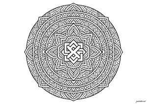 Sinfonia geometrica in una spirale centrale