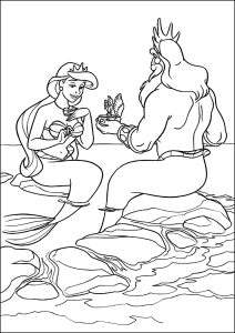 König Triton schenkt seiner Tochter ein Geschenk. (Ausmalbild von Arielle, die Meerjungfrau)