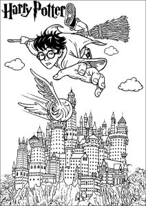 Harry atrapando la Snitch Dorada, sobre Hogwarts (Página de Harry Potter  para imprimir)