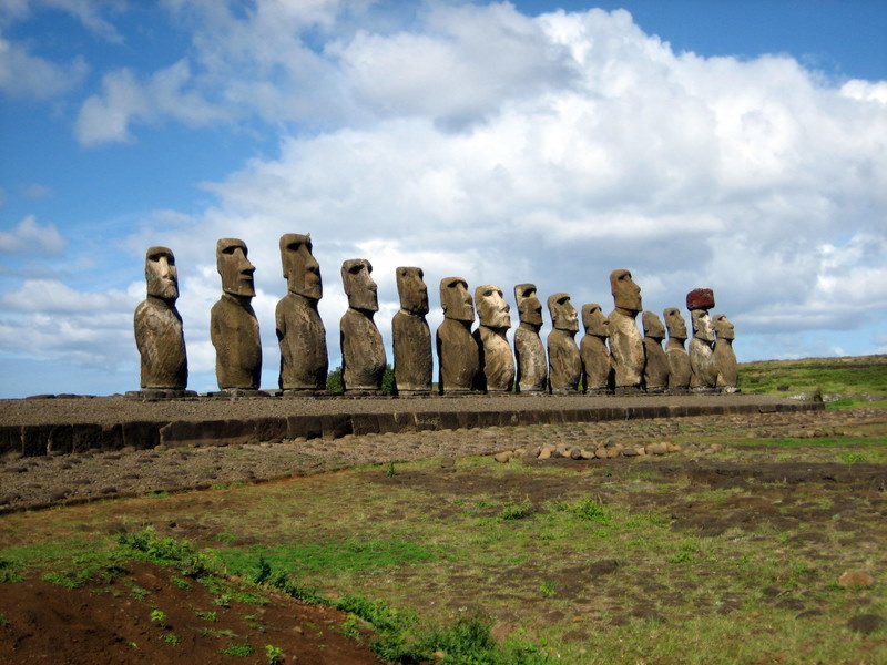 Statues Moaï de l’île de Pâques