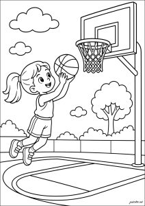 Enfant lançant un ballon dans le panier