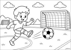 Enfant jouant au foot sur le terrain