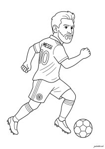 Lionel Messi courant avec un ballon