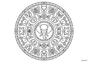 Mandala symétrique avec éléphant en son centre