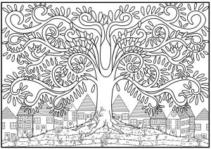 Arbre Au Sommet D'une Colline