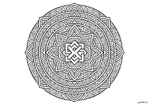 Symphonie géométrique en spirale centrale