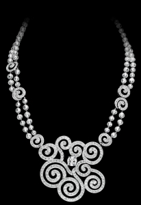 coloriage-adulte-collier-diamants-3