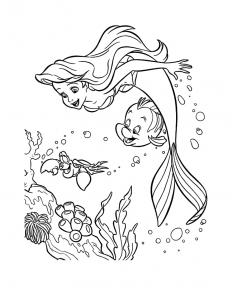 Ariel y sus amigos bajo el océano