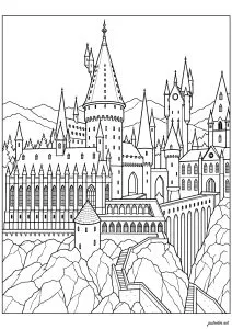 El castillo de Hogwarts y sus altas torres. Una página detallada para colorear que presenta el famoso castillo de Hogwarts, con sus muchas torres, esbeltas agujas y majestuosa arquitectura. Situado sobre los acantilados y rodeado de montañas, este icónico escenario del universo de Harry Potter ofrece multitud de detalles para colorear.