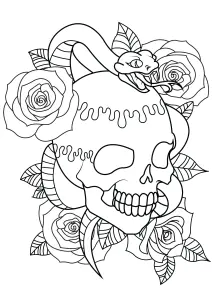 Tatuaje Con Calavera, Serpiente Y Rosas