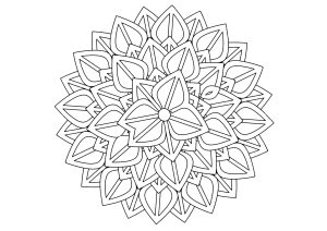 Mandala mit großen Blütenblättern