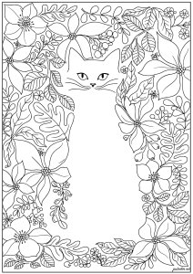 猫被华丽的花朵环绕